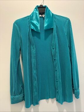 Ro & De Teal Pleated Button-Down Shirt with Matching Pants